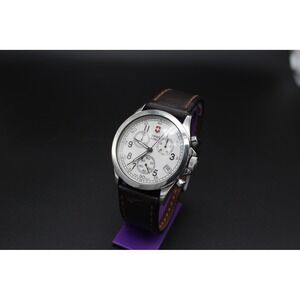 Victorinox Swiss Army Chronograph – White Dial – Swiss Made Quartz 40mm